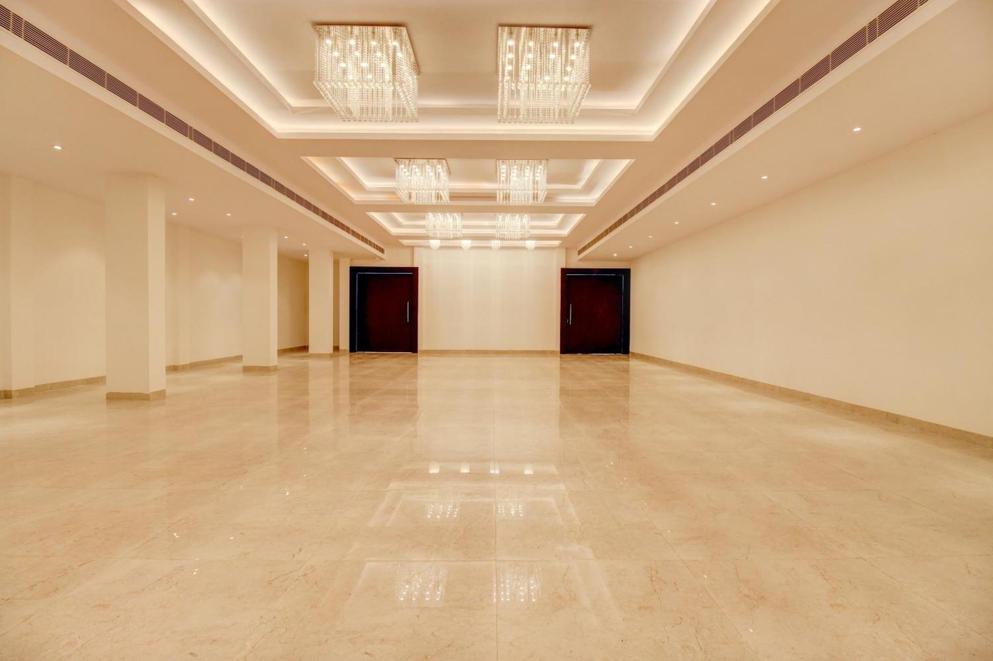 Super Townhouse Oak Aurelia Grand 호텔 러크나우 외부 사진